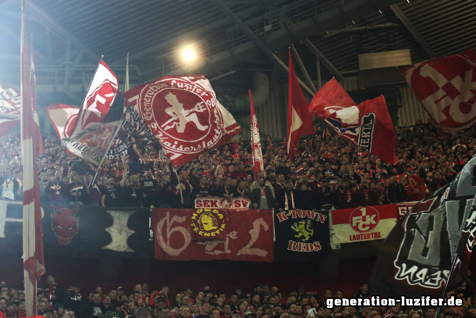 Fortuna Düsseldorf - 1. FCK Foto 05