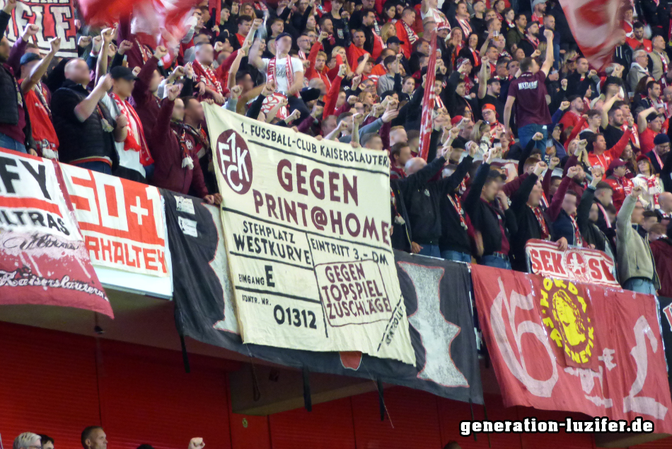 Fortuna Düsseldorf - 1. FCK Foto 07