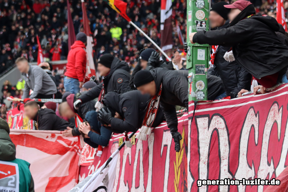 1. FCK - Hannover 96 Foto 14