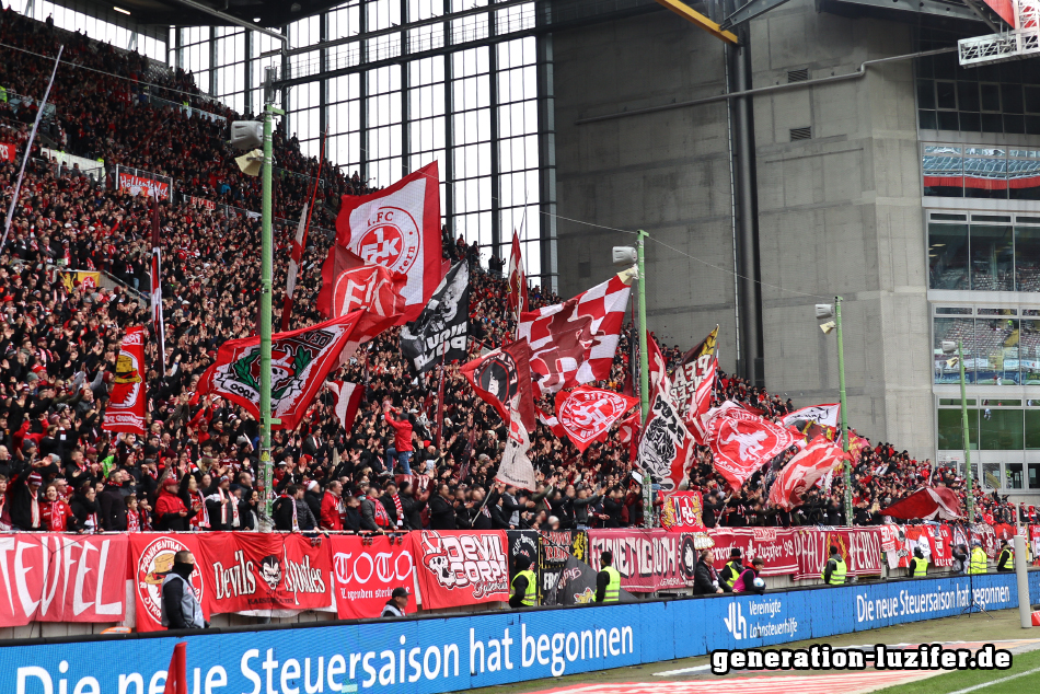 1. FCK - Regensburg Foto 10