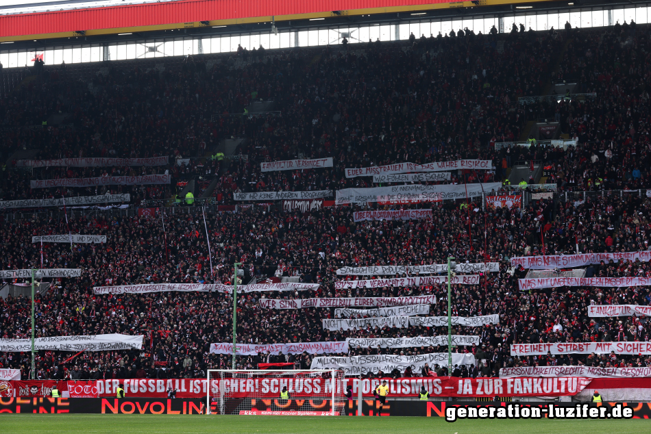 1. FCK - Holstein Kiel 11