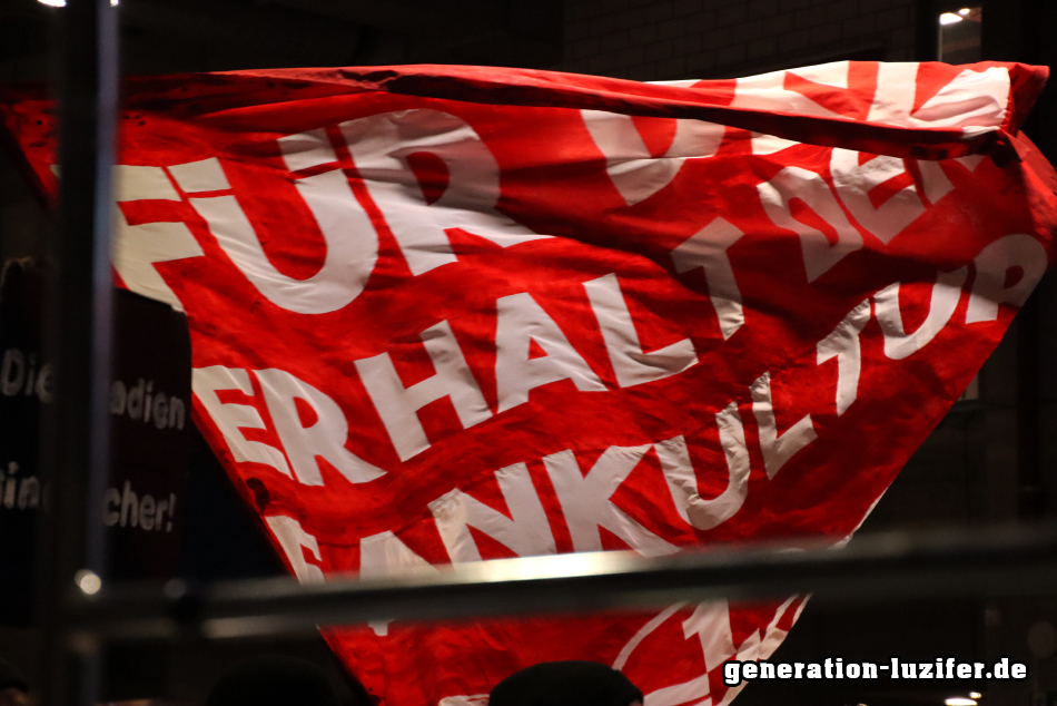 1. FCK - Holstein Kiel 45