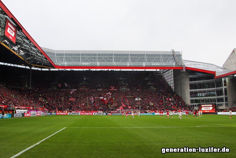 1. FCK - Dynamo Dresden 12