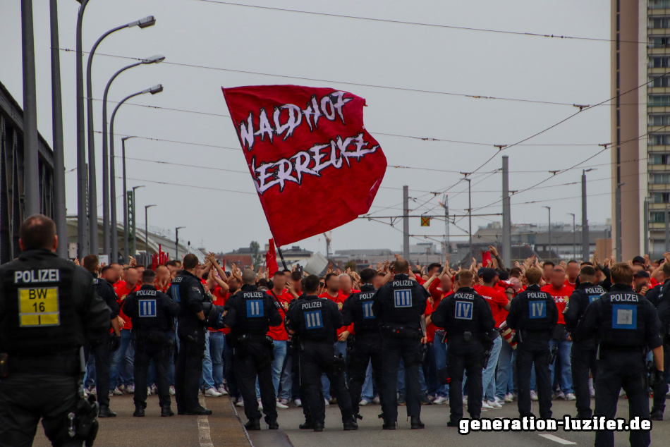SVW - FCK 32